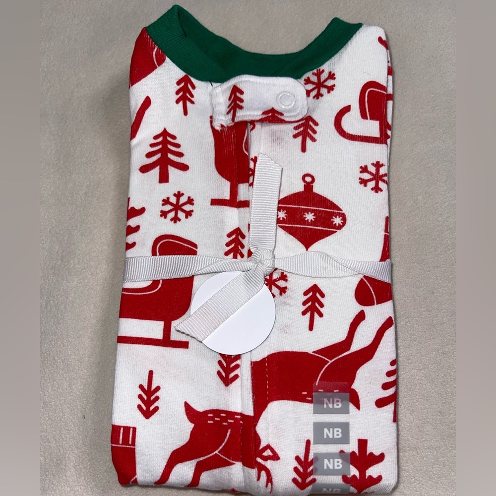 Carter's Red and‎ Green Holiday Pajama Set
